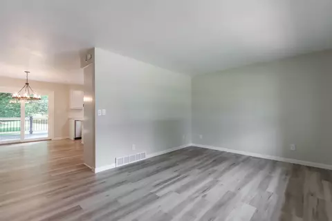 n432 Nottingham Road, Appleton, WI 54915 photo 5