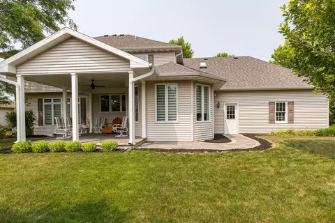 225 E Timberline Dr, Appleton, WI 54913 photo 4
