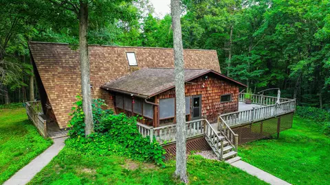 n8601 Carper Road, Iola, WI 54945