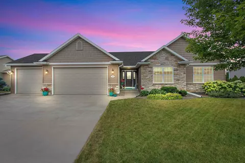 3121 E Aquamarine Ave, Appleton, WI 54913