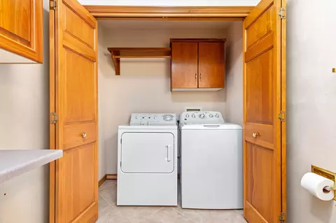 199 Harrys Gtwy, Appleton, WI 54914 photo 6