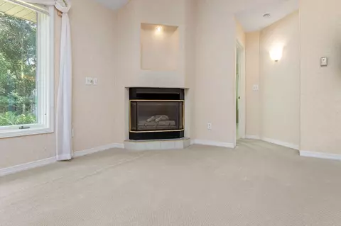 199 Harrys Gtwy, Appleton, WI 54914 photo 2