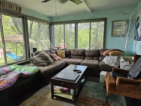 115 Sunset Dr, Iola, WI 54945 photo 5