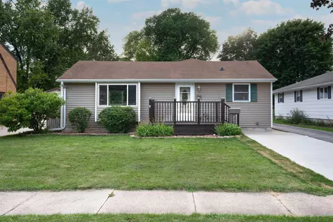 736 Wilson St, Menasha, WI 54952