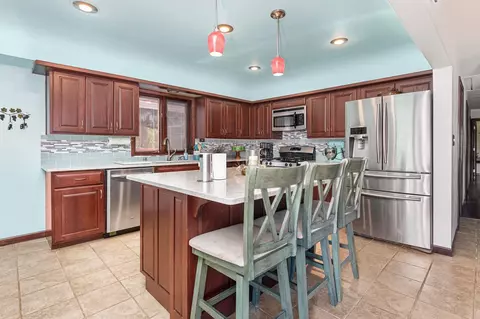 2705 S Kernan Ave, Appleton, WI 54915 photo 3