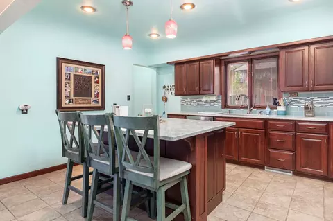 2705 S Kernan Ave, Appleton, WI 54915 photo 4