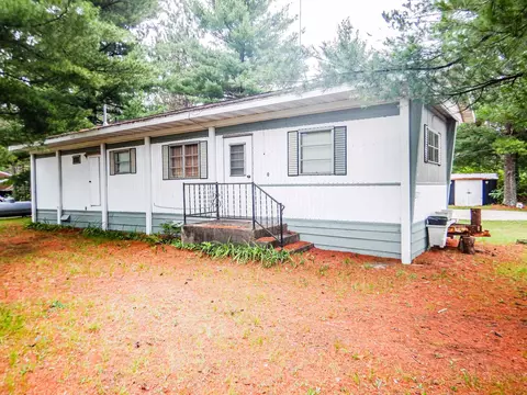 w10892 Lilac Lane, Crivitz, WI 54114