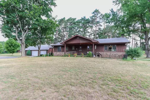 e212 Golke Road, Waupaca, WI 54981