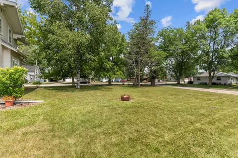 805 Main St, Wrightstown, WI 54180 photo 6