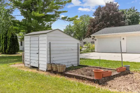 805 Main St, Wrightstown, WI 54180 photo 40
