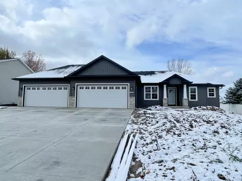1164 County Road V, Fond Du Lac, WI 54935