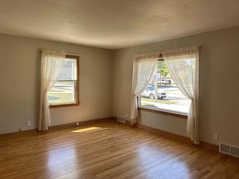 241 E Marquette St, Appleton, WI 54911 photo 6