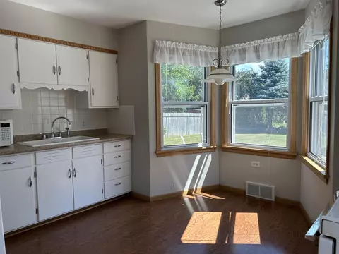 241 E Marquette St, Appleton, WI 54911 photo 11