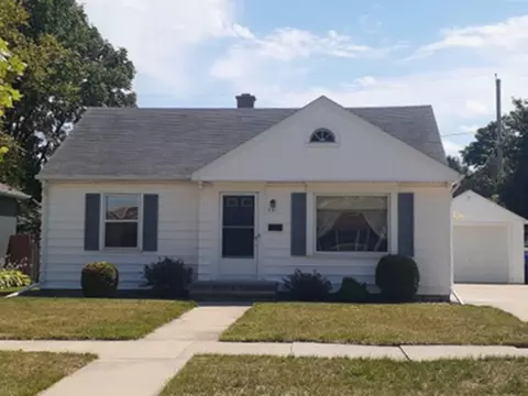 241 E Marquette St, Appleton, WI 54911