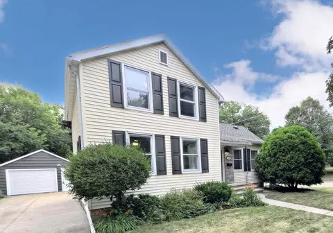1103 S Madison St, Appleton, WI 54915