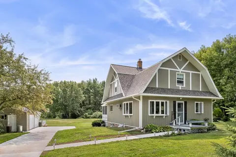 13285 Morgan Rd, Gillett, WI 54124