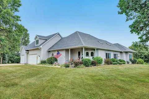 n936 Glennview Drive, Greenville, WI 54942