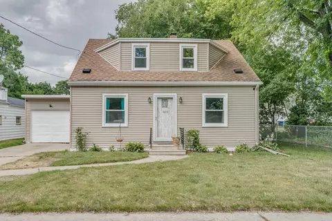 1695 Crooks St, Green Bay, WI 54302