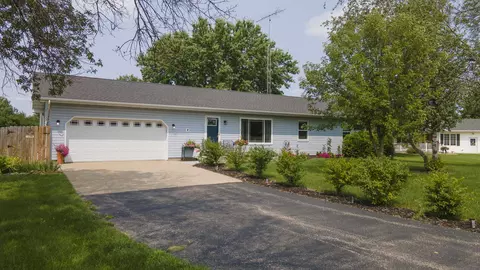 n2150 Southgate Terrace, Wautoma, WI 54982