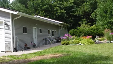 n7925 Us 45, Bear Creek, WI 54922
