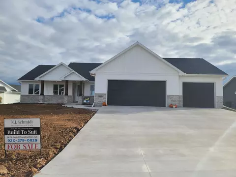 W6969 Ridgeline Trail, Greenville, WI 54942