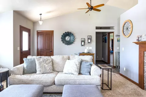 402 E Clearfield Ln, Appleton, WI 54913 photo 4