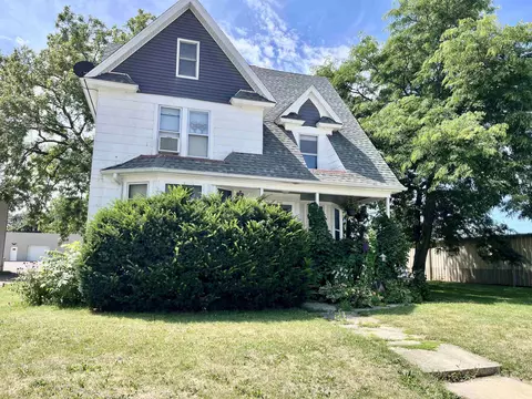 139 E Main St, Campbellsport, WI 53010