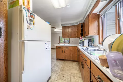 413 E Irving Ave, Oshkosh, WI 54901 photo 25