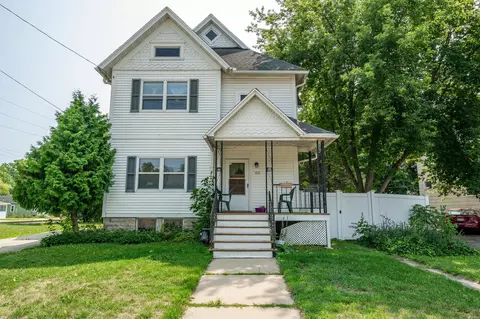 413 E Irving Ave, Oshkosh, WI 54901