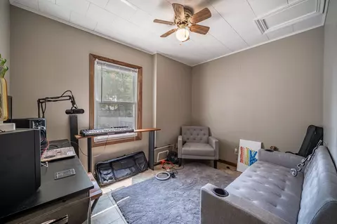 413 E Irving Ave, Oshkosh, WI 54901 photo 10