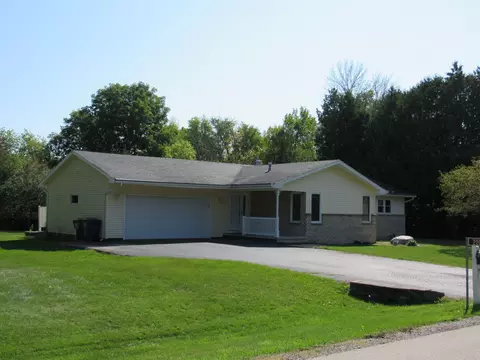 220 Fury Ln, Neenah, WI 54956