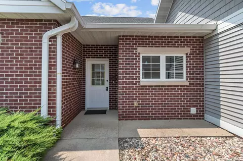 5495 Pennsylvania Ave, Appleton, WI 54914 photo 6