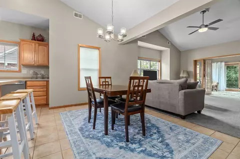5495 Pennsylvania Ave, Appleton, WI 54914 photo 22