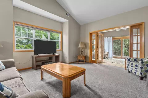 5495 Pennsylvania Ave, Appleton, WI 54914 photo 11