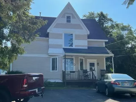 238 S Main St, Mishicot, WI 54228