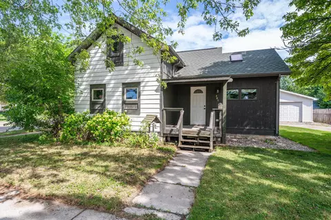 300 1st St, Menasha, WI 54952