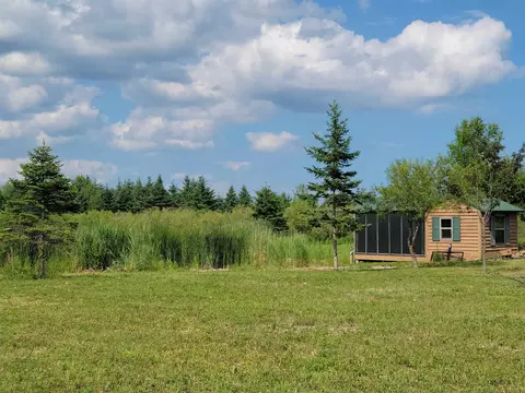 n8751 Hickory Drive, Algoma, WI 54201