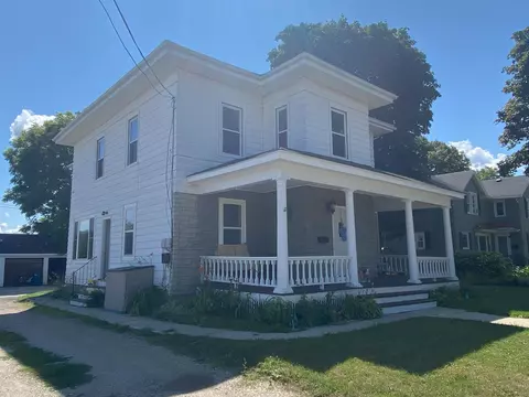 429 Watson St, Ripon, WI 54971 photo 2