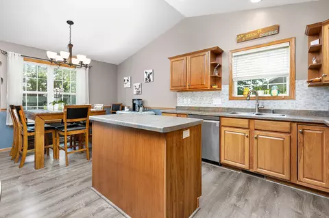 1655 W Kaylee Ln, Appleton, WI 54914 photo 11