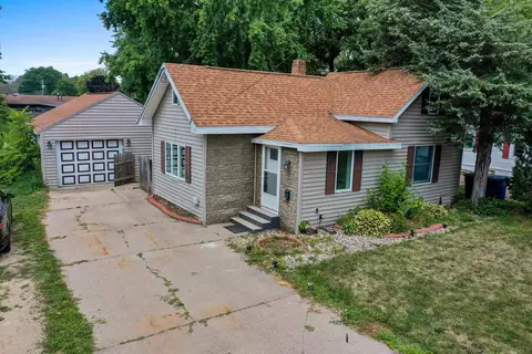 1831 Plymouth St, Oshkosh, WI 54901