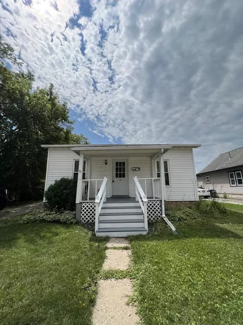 310 Monroe St, Neenah, WI 54956
