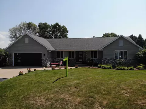 w2417 Holly Lane, Appleton, WI 54915 photo 3