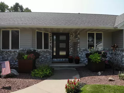 w2417 Holly Lane, Appleton, WI 54915 photo 5