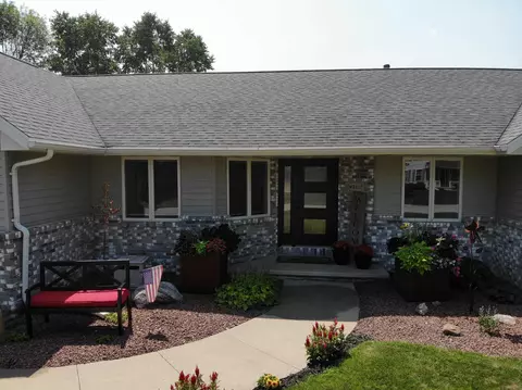 w2417 Holly Lane, Appleton, WI 54915 photo 4