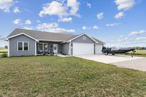 5365 Pasture Ct, Omro, WI 54963