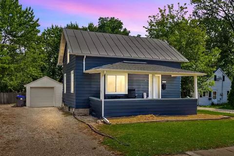131 Denhardt Ave, Neenah, WI 54956