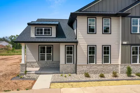2824 Elm Tree Hl, Howard, WI 54313