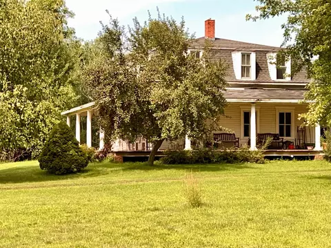 6802 Miller Rd, Abrams, WI 54101