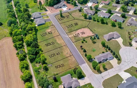 335 Division St #38, Luxemburg, WI 54217