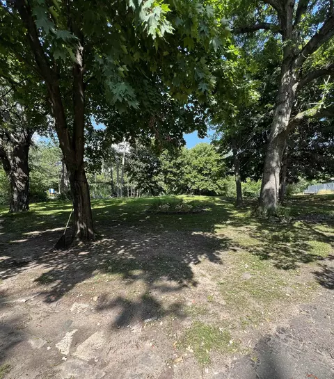 525 E State St, Iola, WI 54945 photo 29